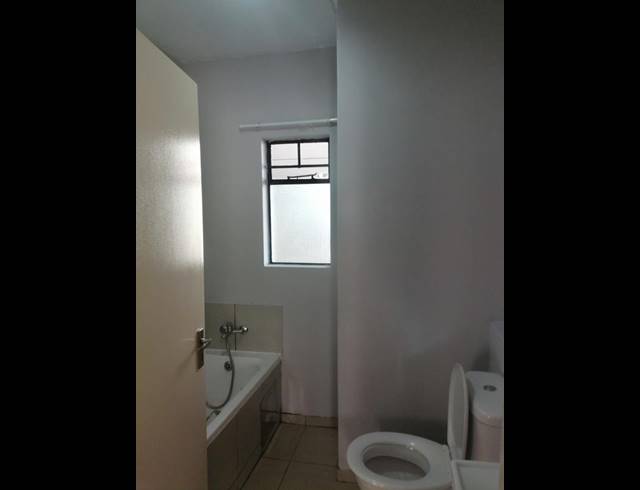 2 BEDROOM HOUSE FOR SALE IN FLEURHOF